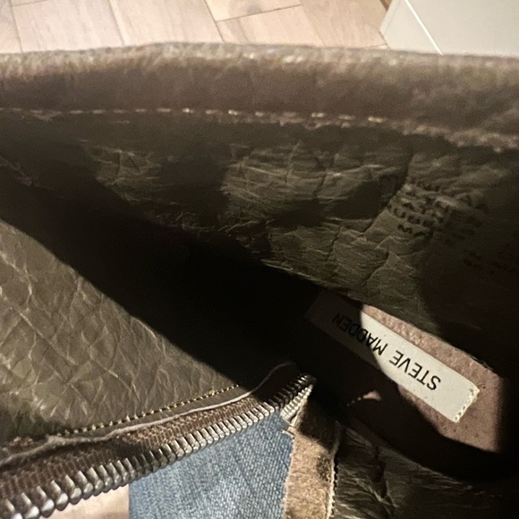 Steve Madden studded boots. mid calf length. Gray color. Excellent condition. - Picture 5 of 7